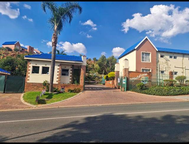 2 BEDROOM APARTMENT FOR SALE IN WINCHESTER HILLS